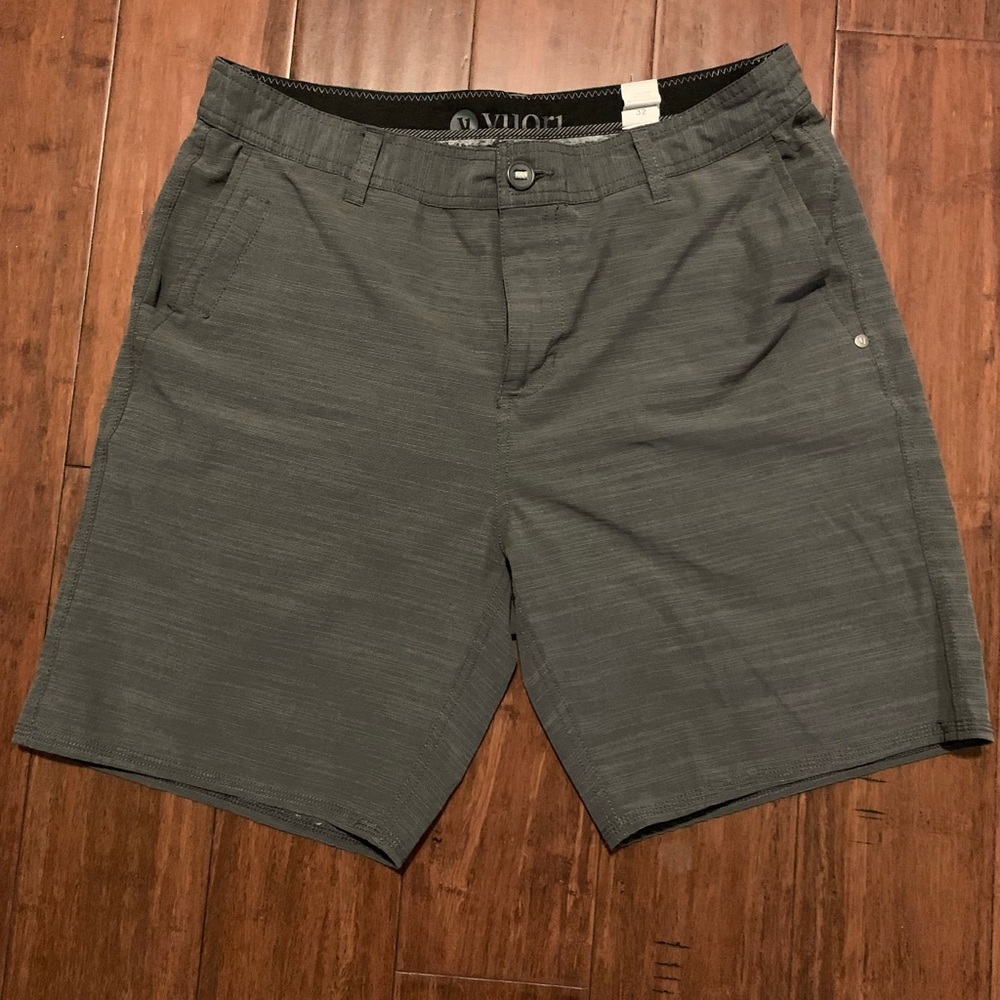Vuori Maldives shorts 32 waist